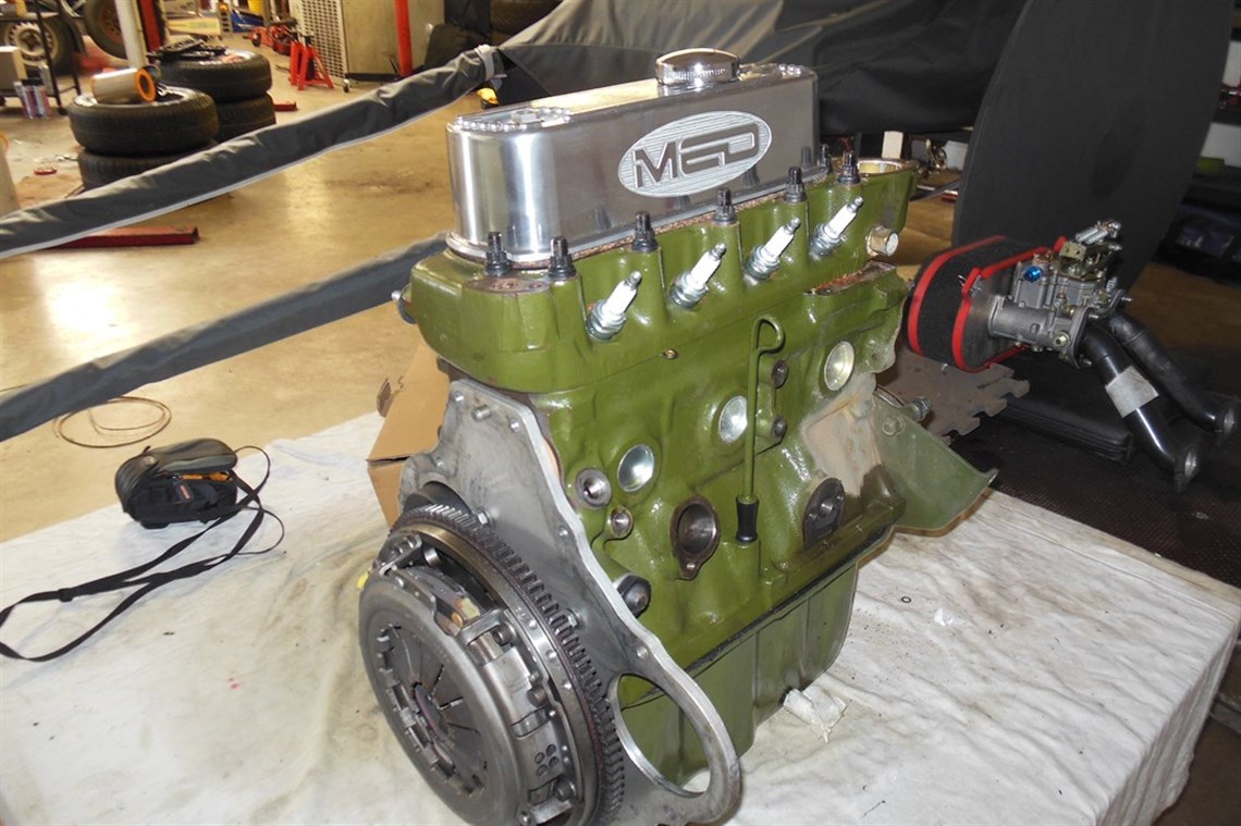 med-full-race-a-series-engine-midgeta35a40