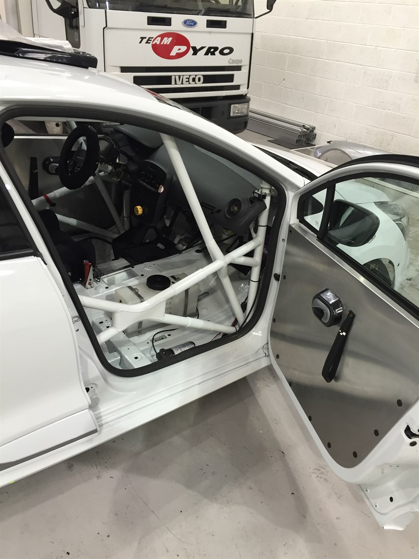 renault-clio-cup-x98-2014