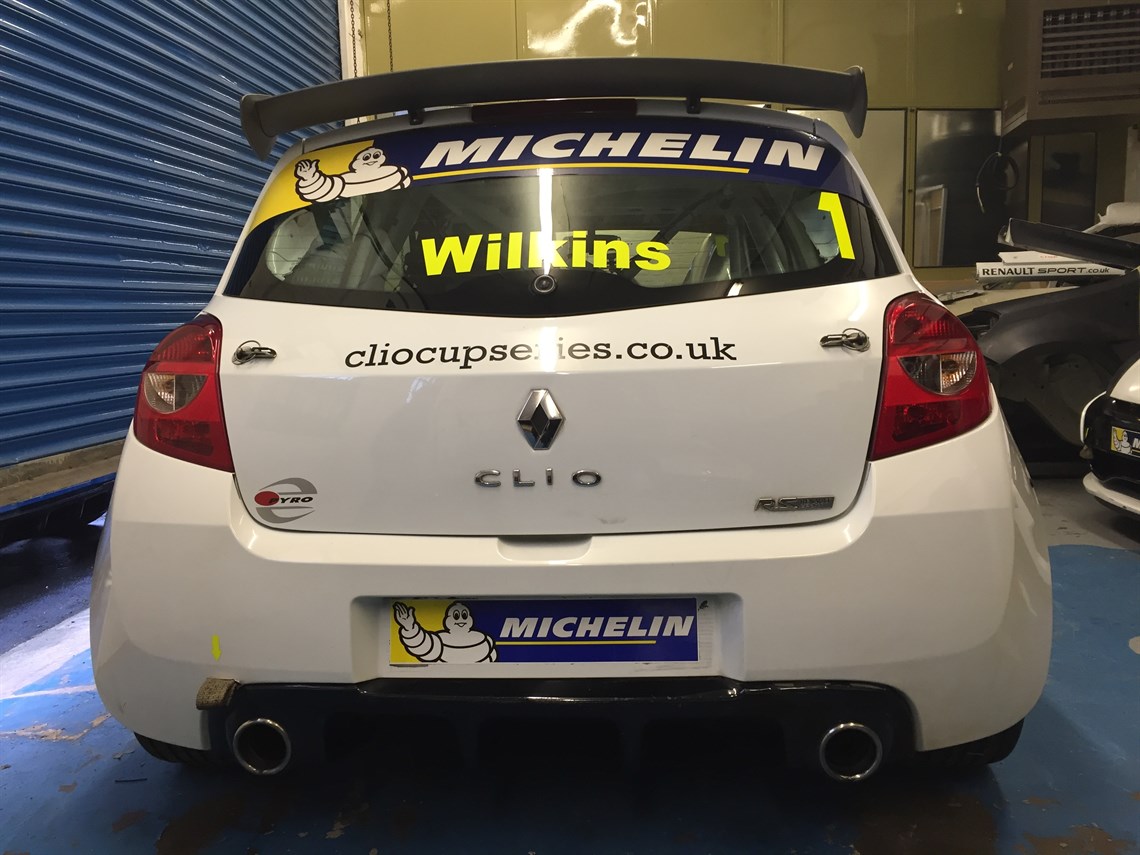 renault-clio-cup-x85-race-car