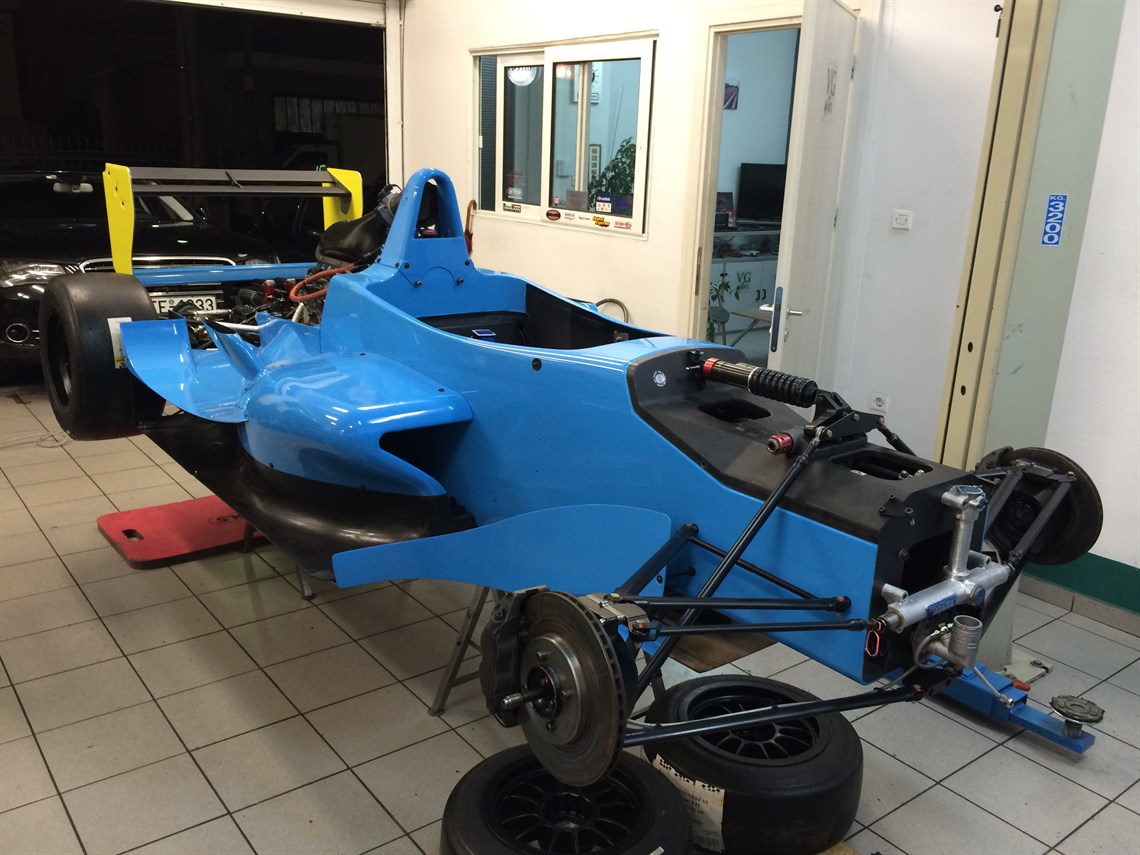 formula-renault-20-like-new