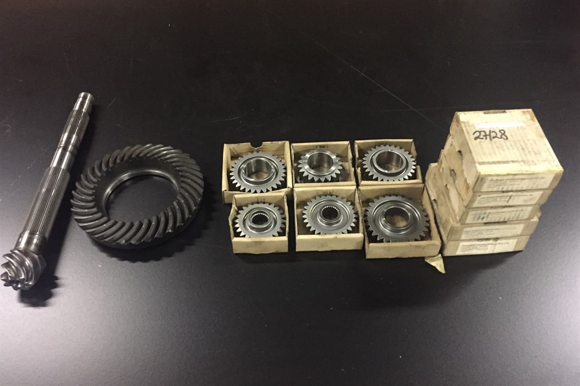 porsche-hollinger-gears-and-crown-and-pinion