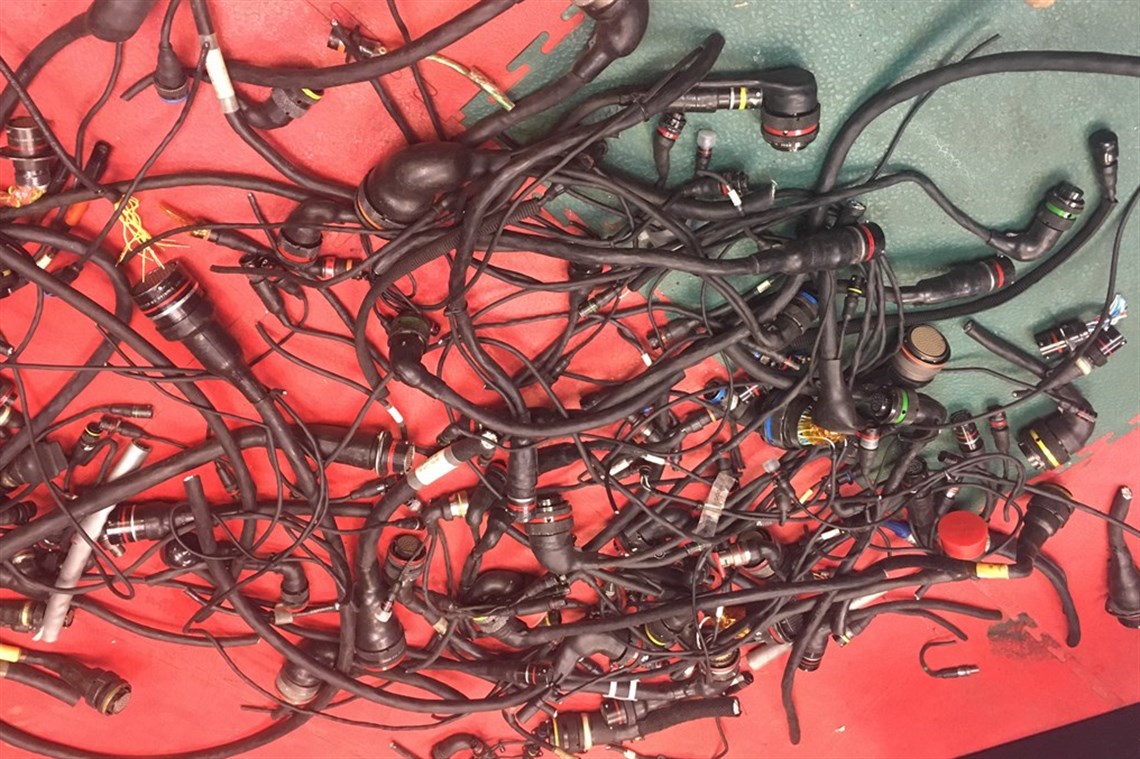 deutch-and-souriau-connectors