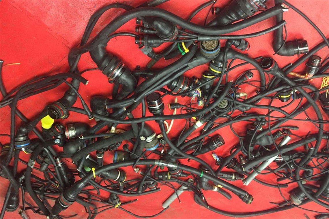 deutch-and-souriau-connectors