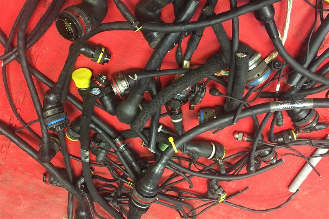 deutch-and-souriau-connectors