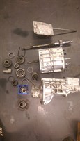 2-x-t5-cosworth-gearboxes-rover-v8-bellhousin