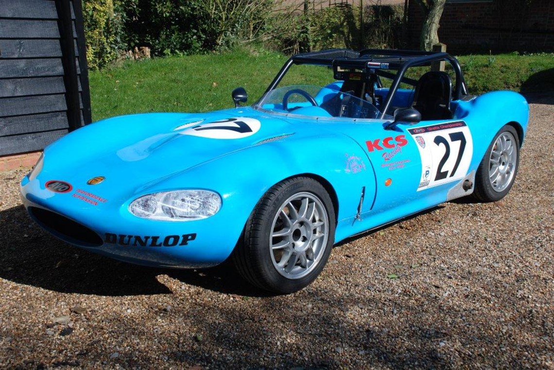 ginetta-g20-race-trackday-car