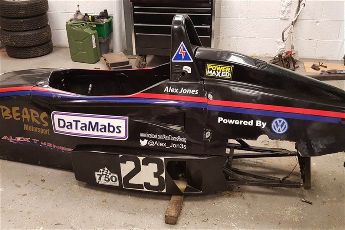 formula-vee-storm-chassis-and-bodywork