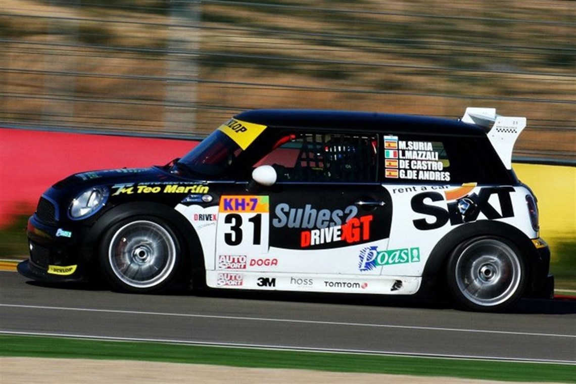 mini-john-cooper-works-challenge