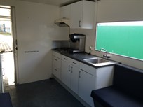 racetrailer-large-awning-roof-terras-for-4-ca