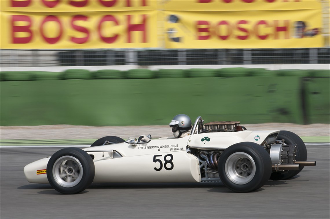 lola-t142-1968-formula-5000