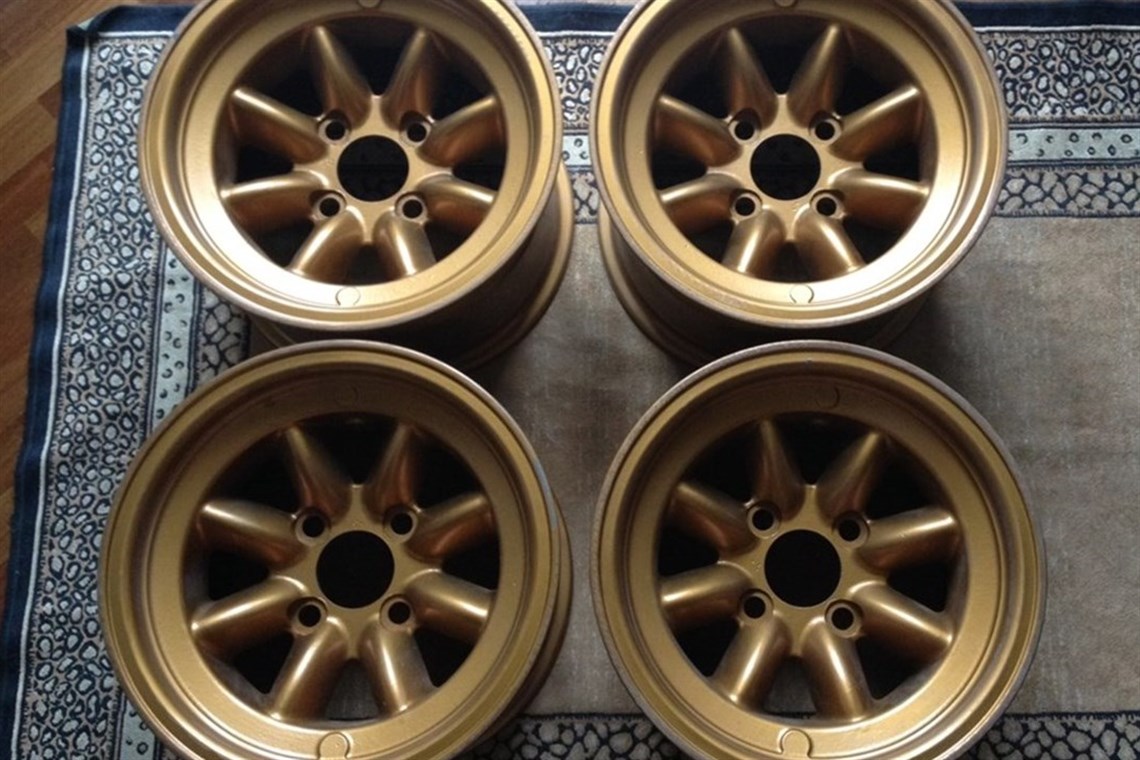 Racecarsdirect.com - SET OF 4 ORIGINAL MINILITE MAGNESIUM 8x13 FORD