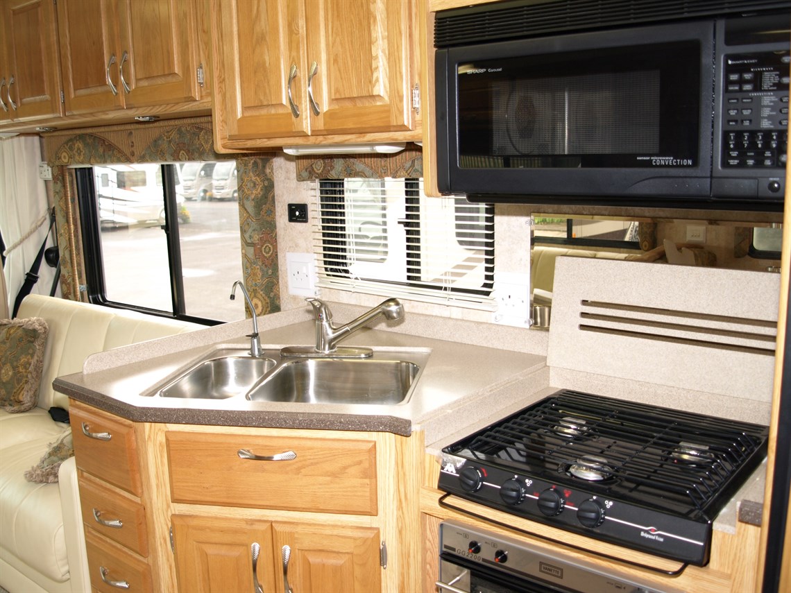 2006-monaco-cayman-34sbd