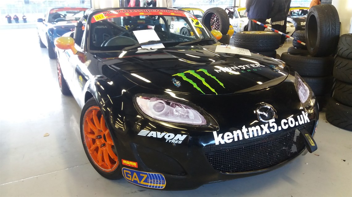 mazda-mx5-mk3-super-cup-car
