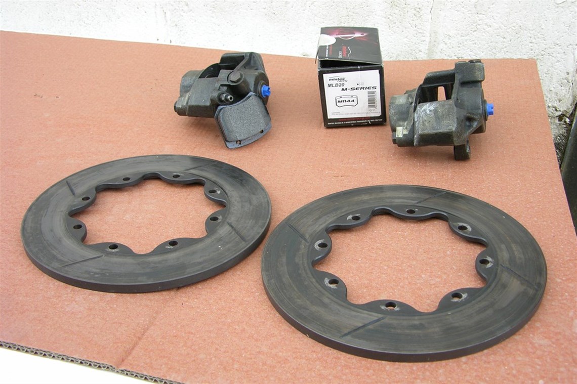 f-ford-brake-discs-callipers-pads