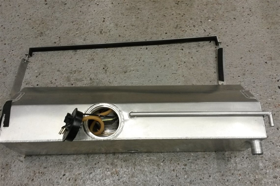 radical-sr3-fuel-tank-54ltr