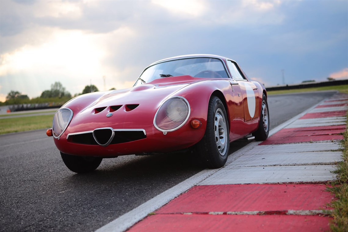 alfa-romeo-tz1-reproduction