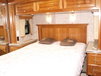 2008-monaco-camelot-38pdq