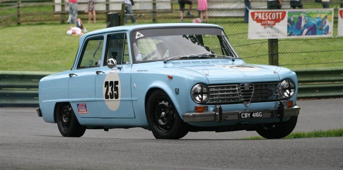 alfa-romeo-giulia-ti