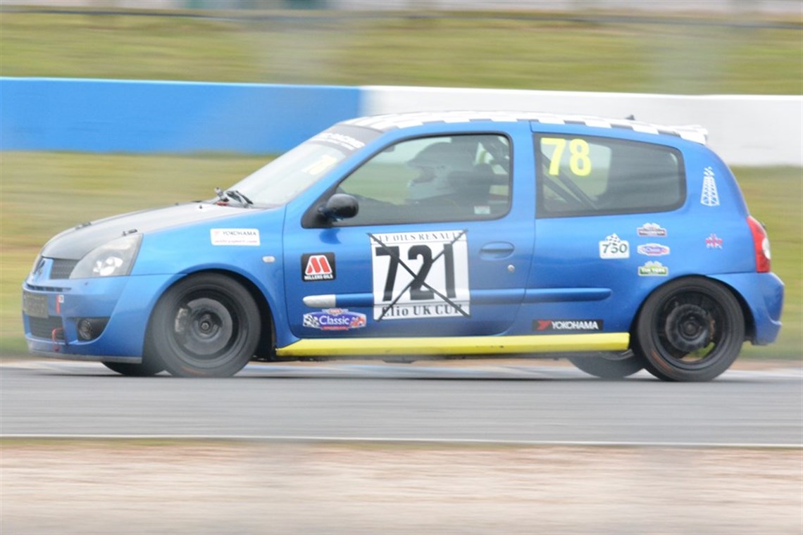 Racecarsdirect.com - 750mc Renault Clio 182 Championship Car