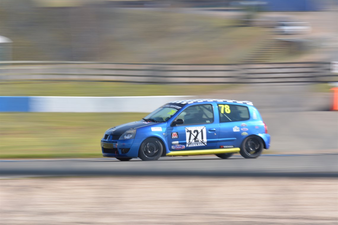 Racecarsdirect.com - 750mc Renault Clio 182 Championship Car