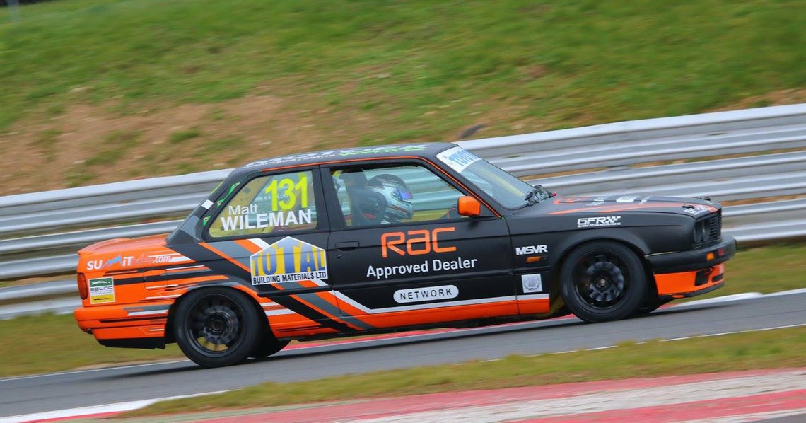 Racecarsdirect.com - BMW E30 Production BMW Race Car 320i - Race Winning