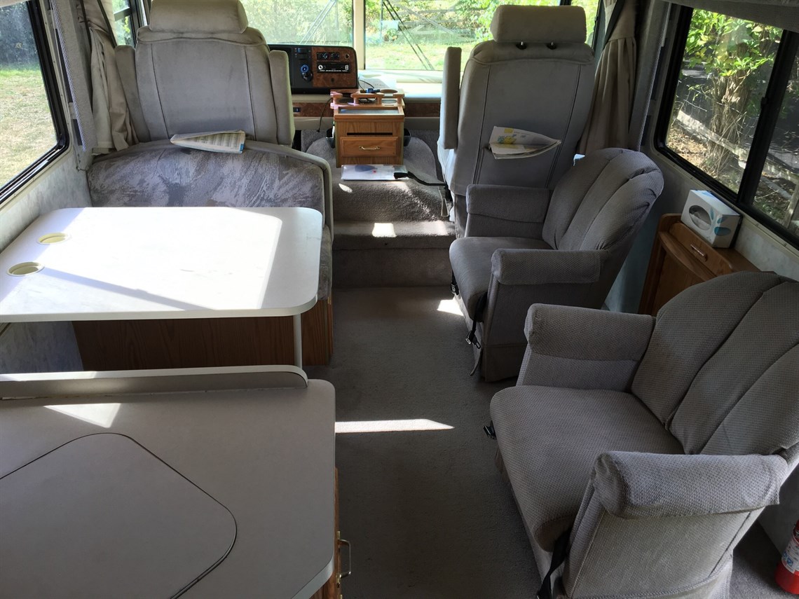 winnebago-brave-29-turbo-diesel-motorhome