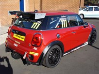 mini-challenge-jcw-race-car