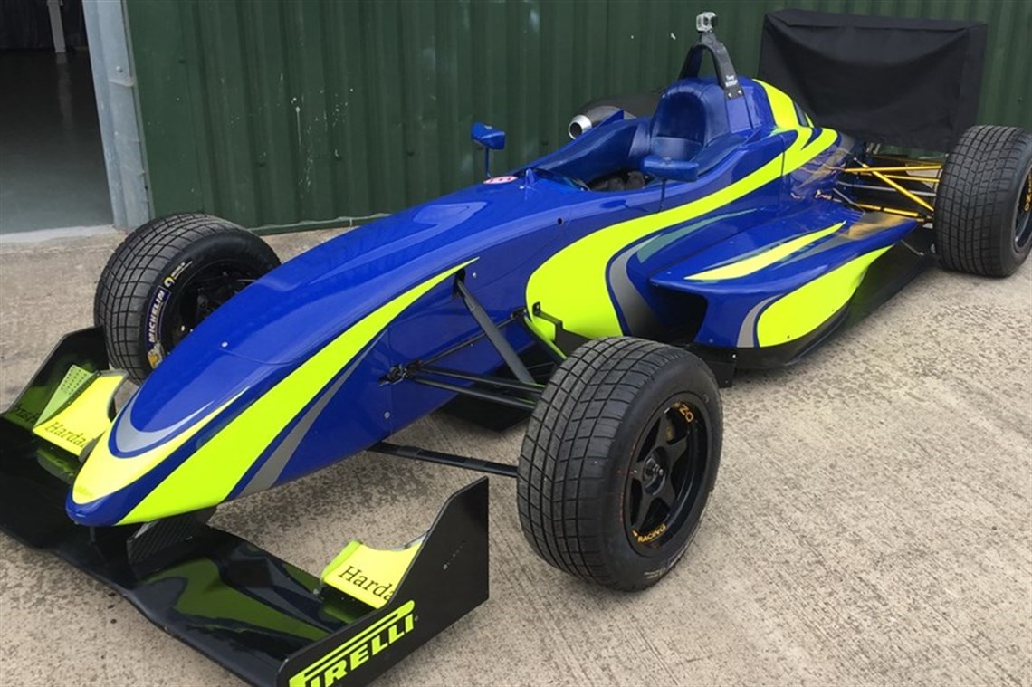 dallara-f30204-vauxhall-f3-monoposto