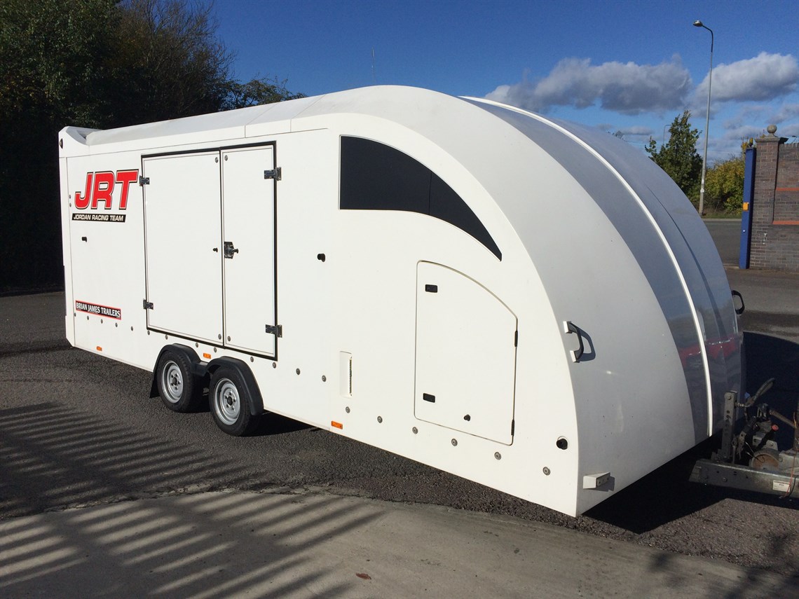 brian-james-race-transporter-5