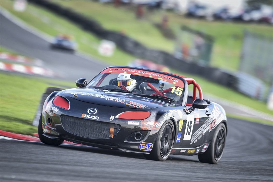 brscc-mx5-supercup-spec-front-running-car-for