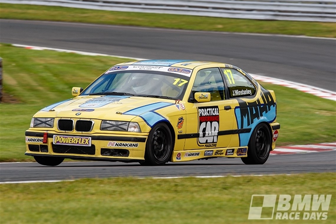 Racecarsdirect.com - BMW Compact Cup Car