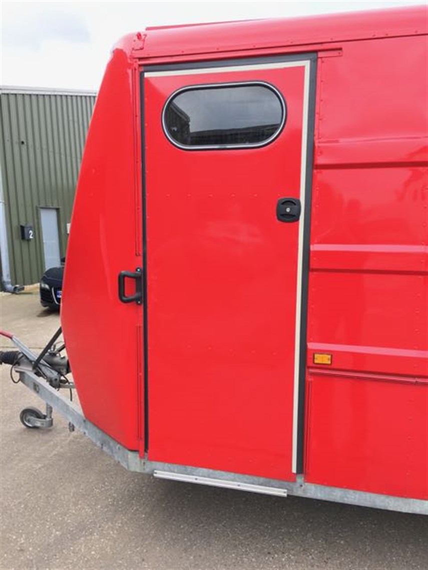 2006-dastle-racebox-trailer