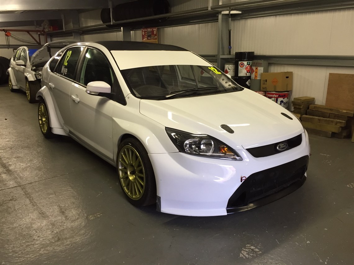 btcc-ford-focus-s-2000-arena-international-ch