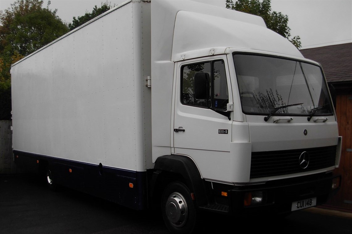 mercedes-benz-814-75-tonne-race-car-transport
