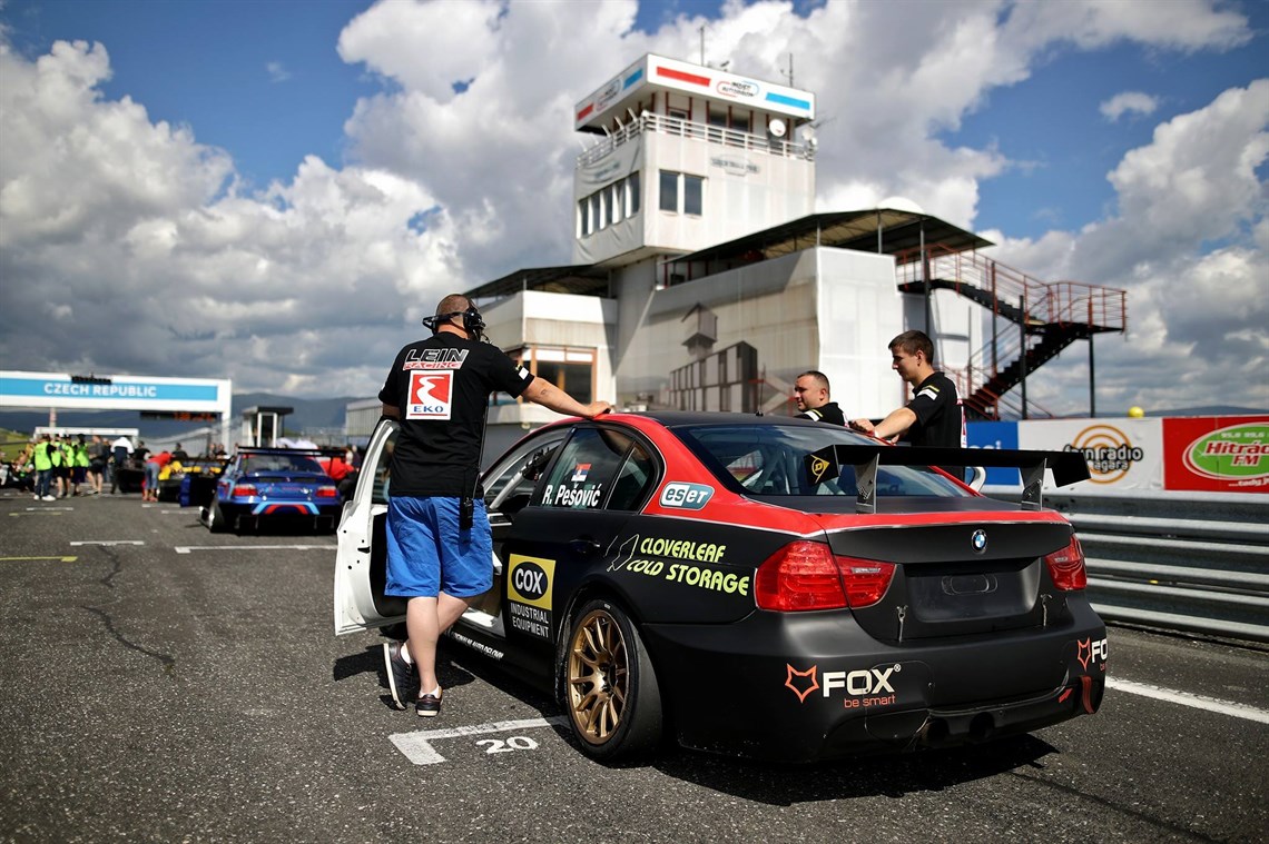 bmw-320si-s2000-wtcc