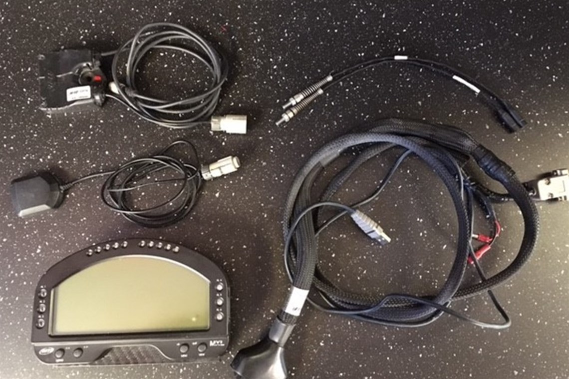 Racecarsdirect.com - AIM MXL Dash display