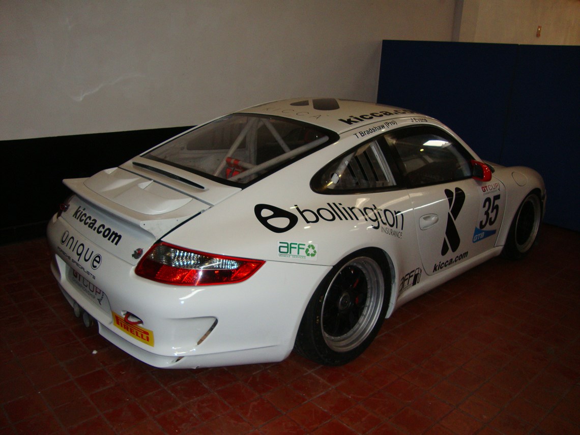 2005-porsche-997-gt3-cup-race-car