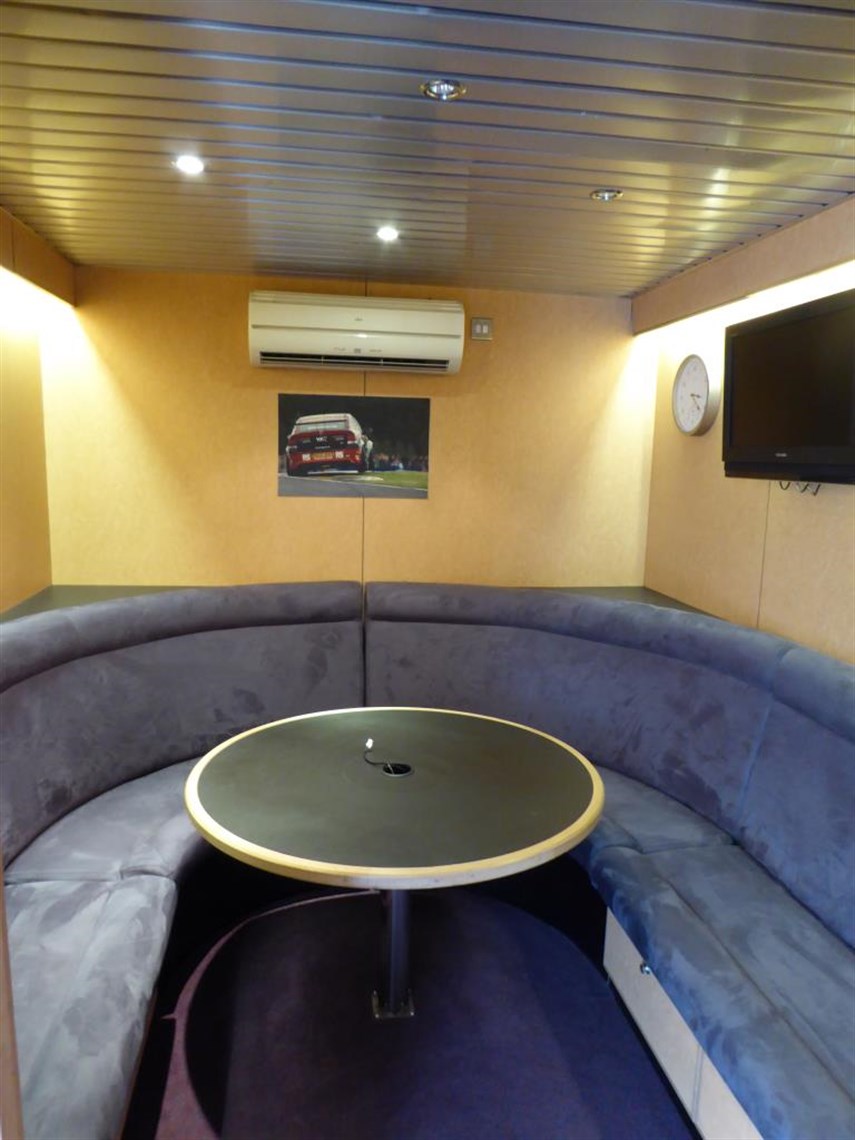 ex-f1-btcc-hospitality-unit