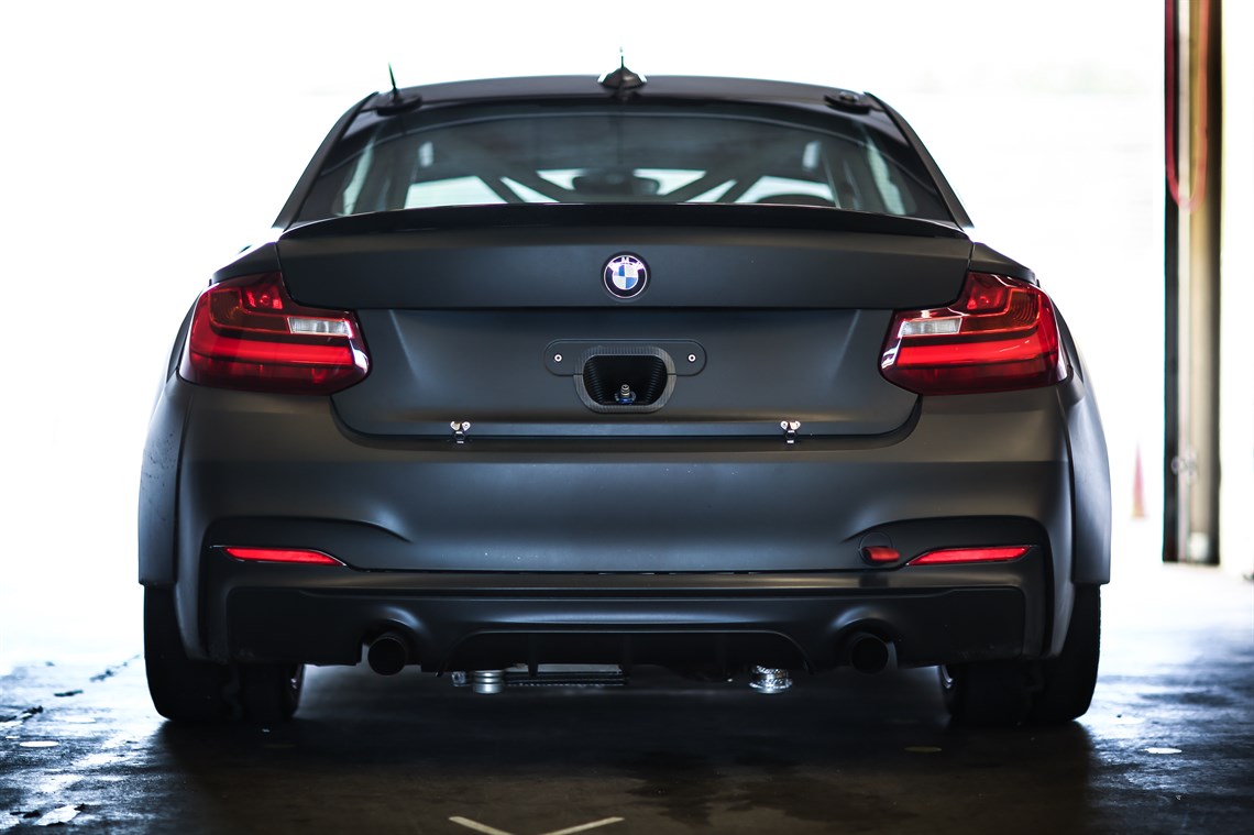 bmw-m235i-racing