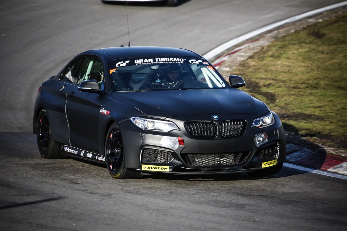 Racecarsdirect.com - BMW M235i racing