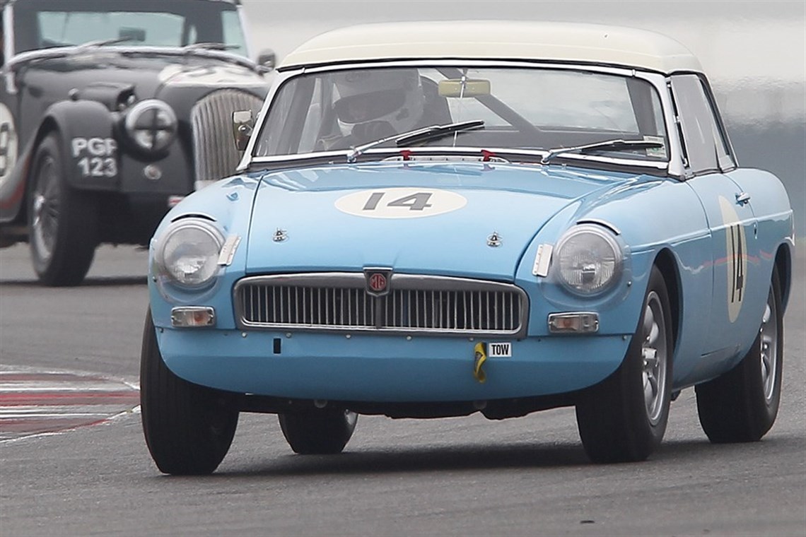 Racecarsdirect Com Fia Spec Mgb Roadster 1963