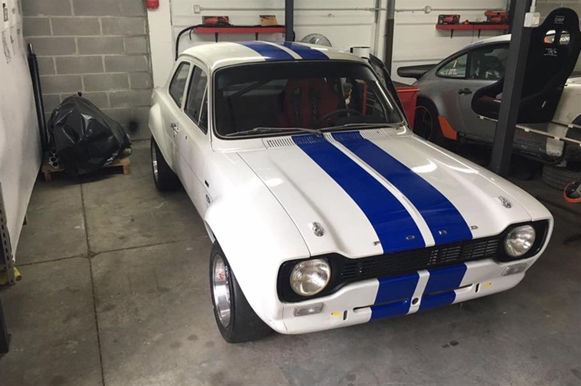 ford-escort-mk-1-cosworth-fia