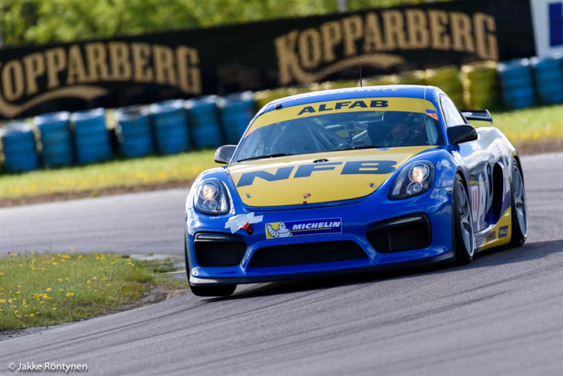 porsche-cayman-gt4-clubsport