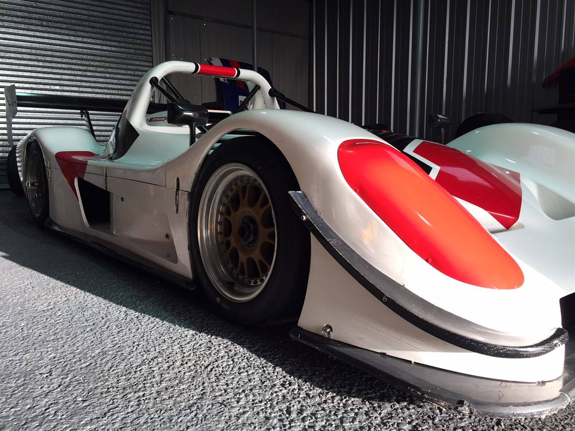 radical-sr8-2009-spec