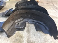 bmw-e90-btccwtcc-carbon-wheel-arch-trims