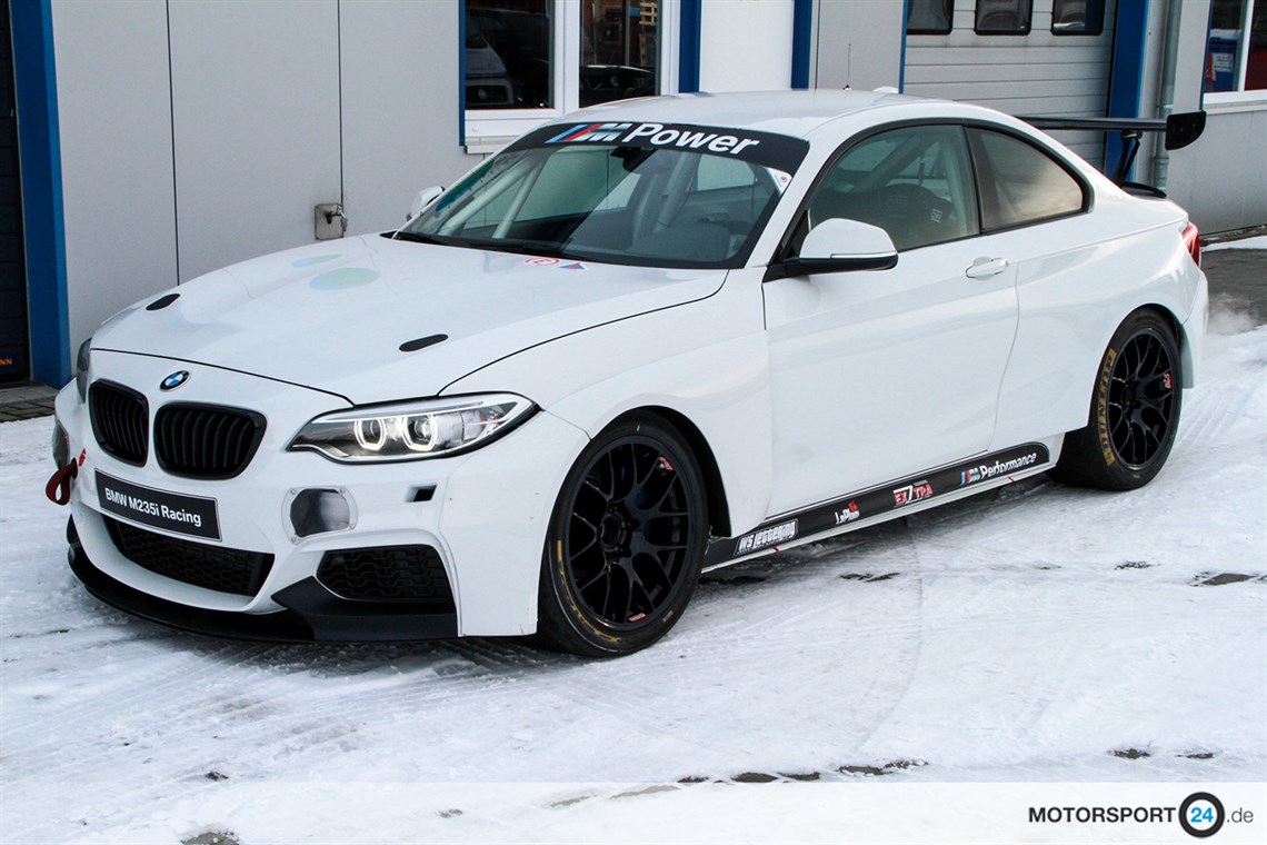 Racecarsdirect.com - BMW M235i Racing