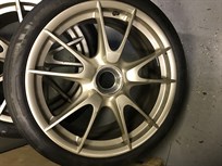 porsche-997-gt23-centre-lock-wheels-cw-tyres