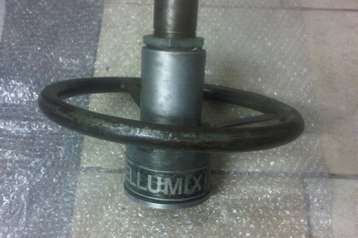 Racecarsdirect.com - Rellumix 2 inch male refuelling valve
