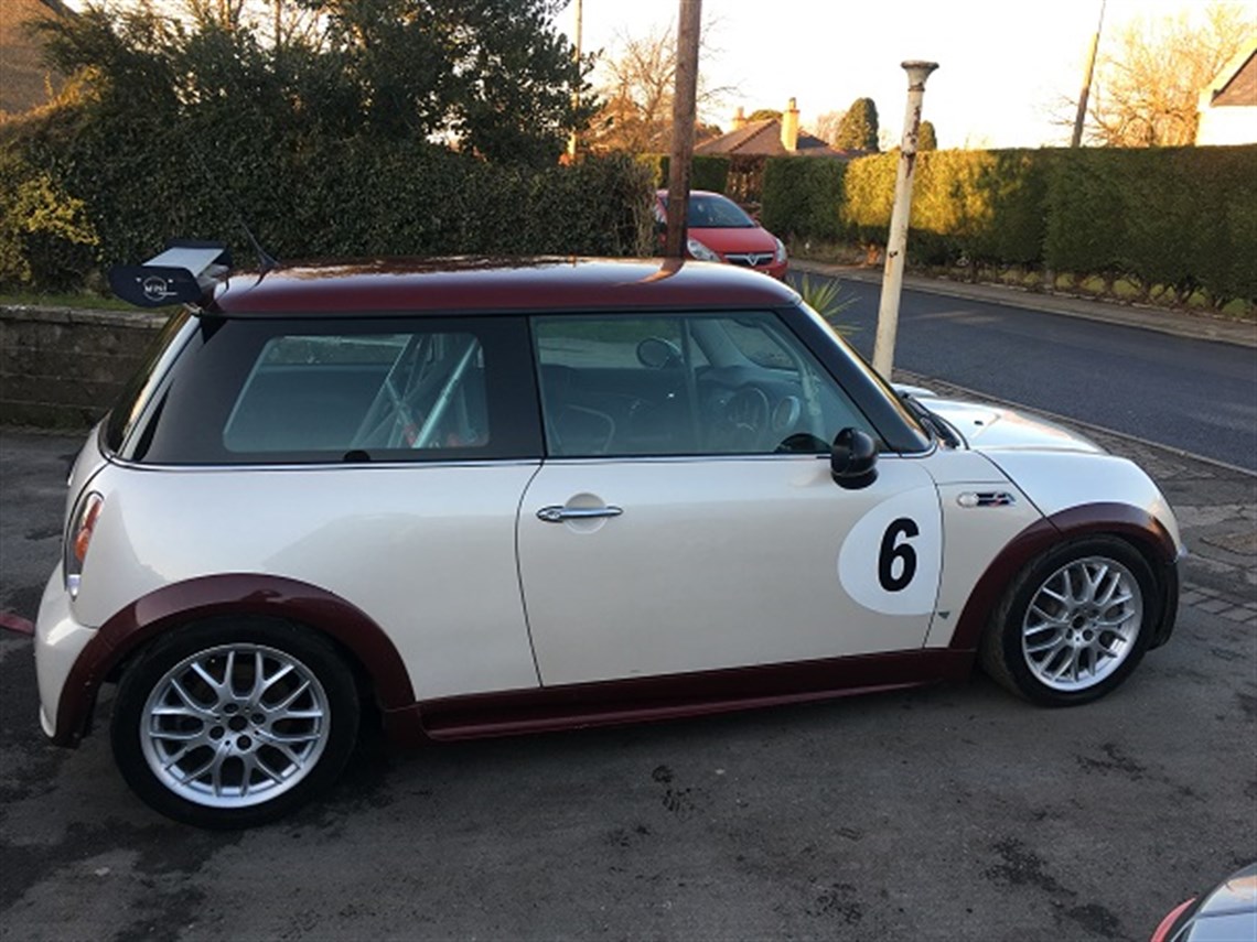 Racecarsdirect.com - Mini Challenge R53 Mini Cooper S