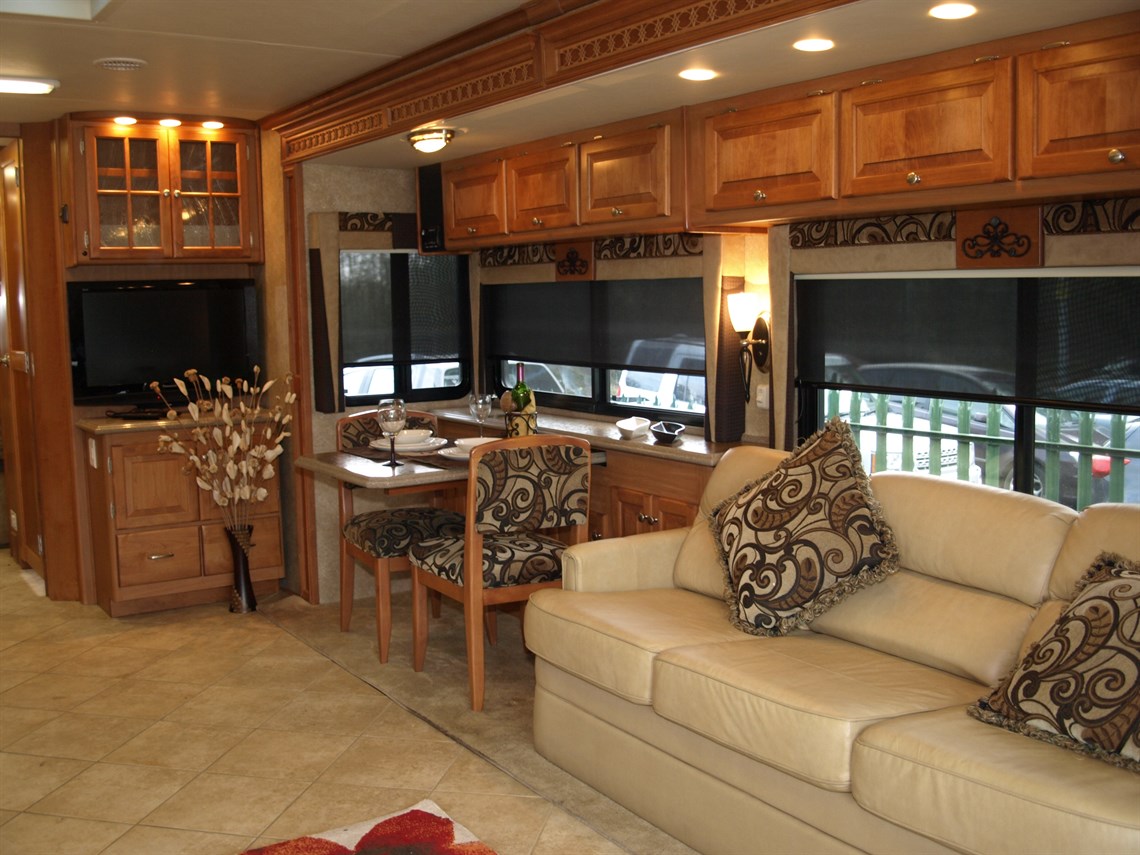 Sumptuous Sofa & Dining Table